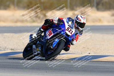 media/Jan-09-2022-SoCal Trackdays (Sun) [[2b1fec8404]]/Turn 6 (1035am)/